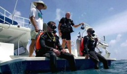 فريق علمي أمريكي يحقق رقما قياسيا في البقاء تحت الماء